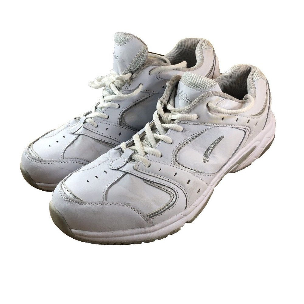 LA Gear Womens Size 11 W White Workout walking shoe Jeanie Lace-up 2014 Sneakers